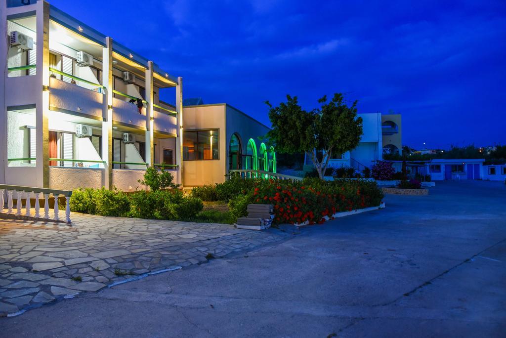Chrysoula Hotel Kéfalos エクステリア 写真