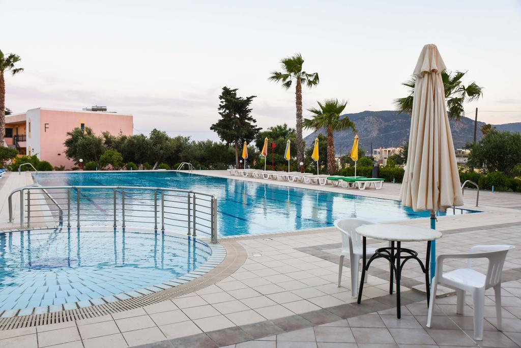 Chrysoula Hotel Kéfalos エクステリア 写真